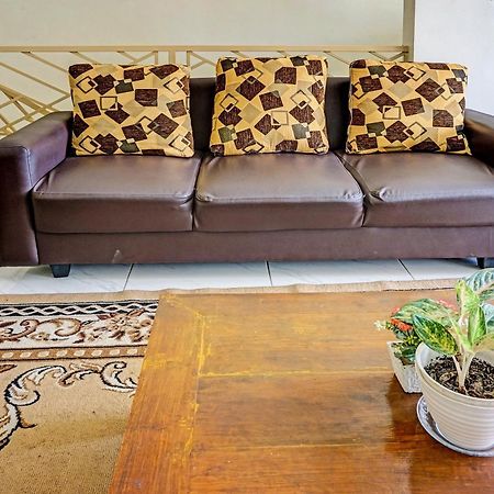 Oyo 91707 Jannah Homestay Syariah Dau エクステリア 写真
