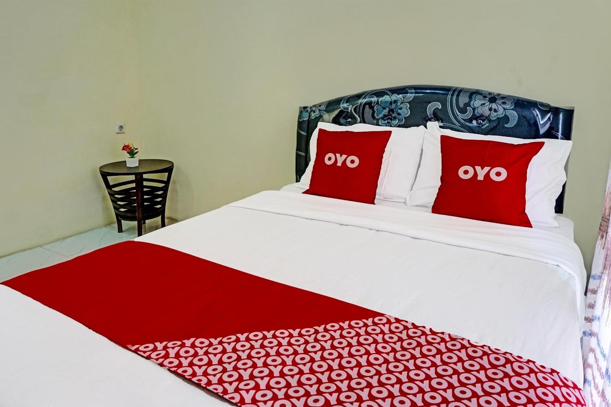 Oyo 91707 Jannah Homestay Syariah Dau エクステリア 写真