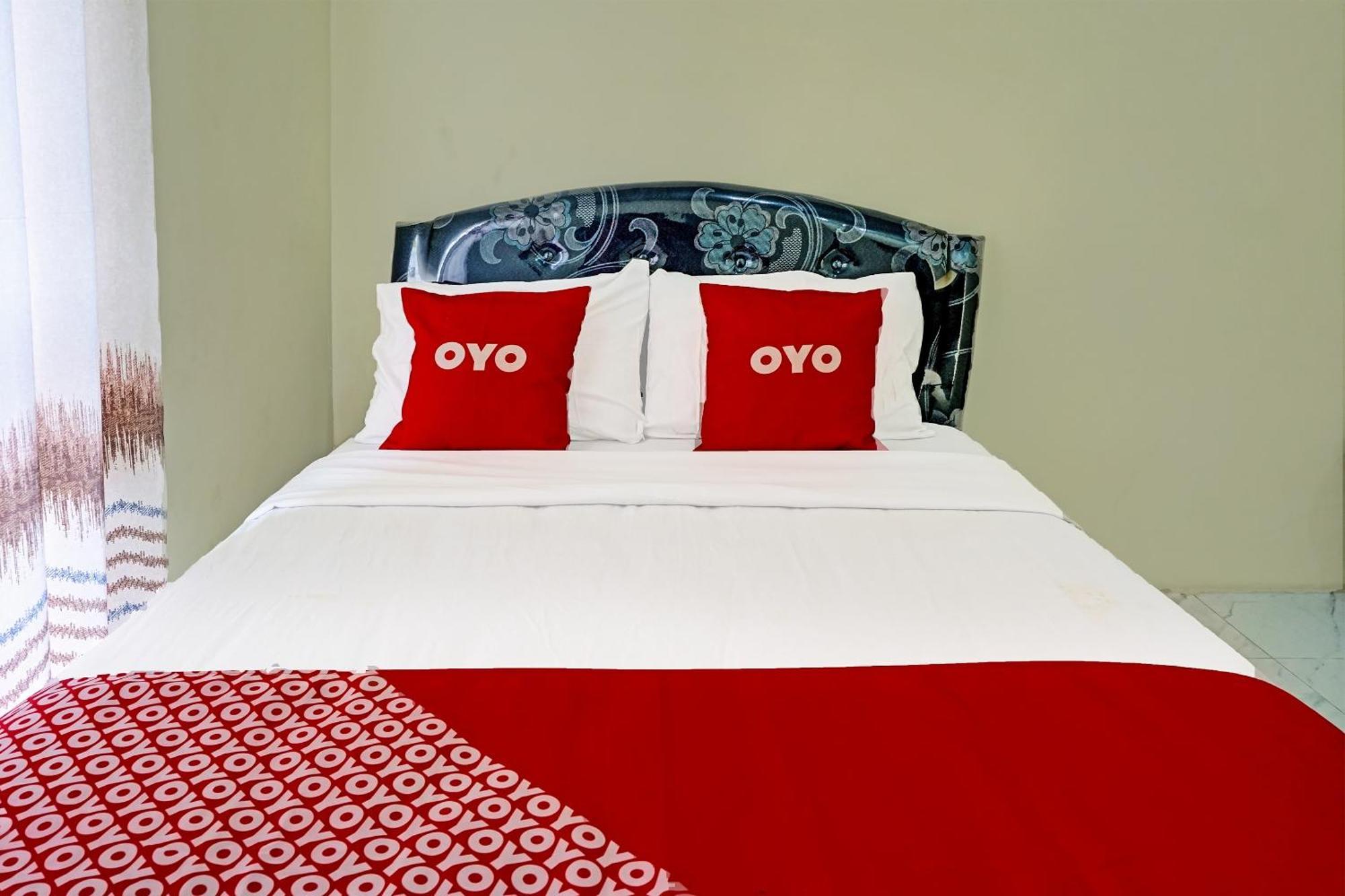 Oyo 91707 Jannah Homestay Syariah Dau エクステリア 写真
