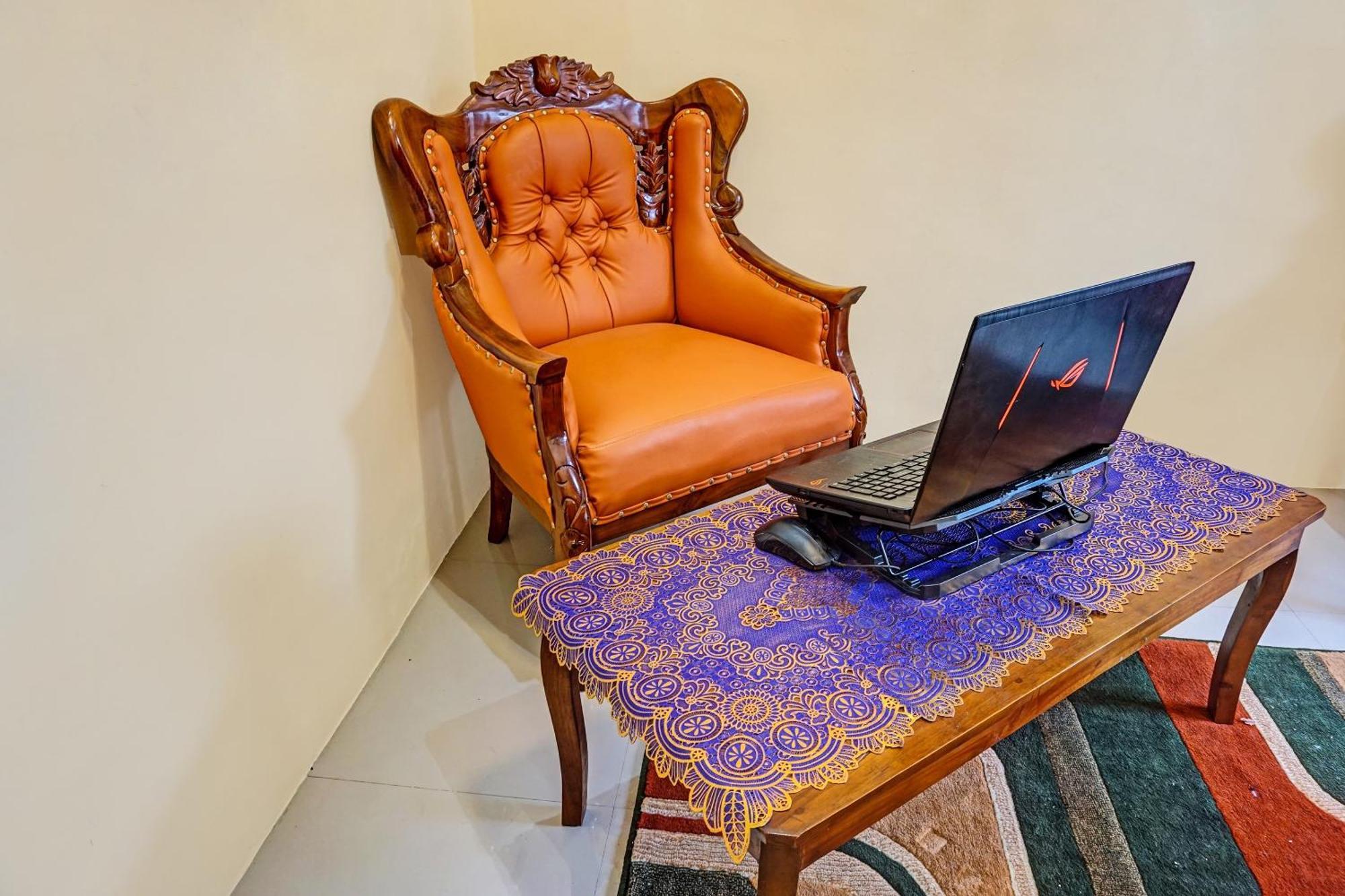 Oyo 91707 Jannah Homestay Syariah Dau エクステリア 写真